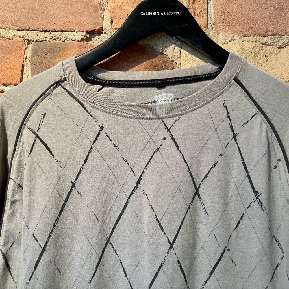 Point Zero Long Sleeve Grey Patterned Shirt. Size: XL